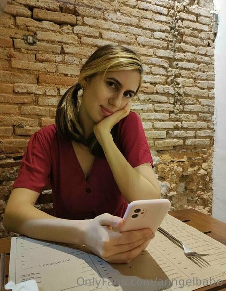 anngelbabe hd actress photos