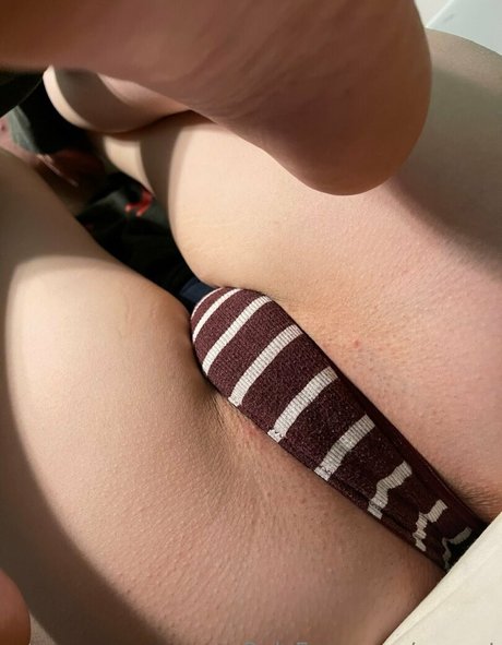 avanet pornstar nude pics