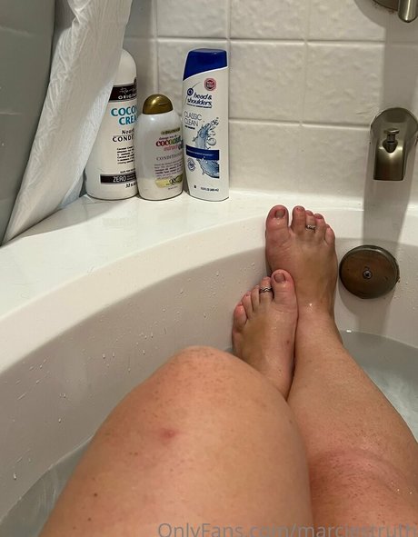 marciestruth sexy model photos