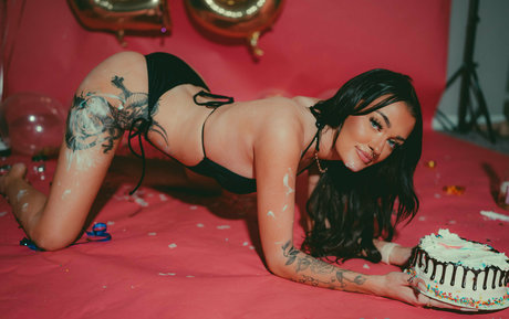 xoxomadds hot actress img