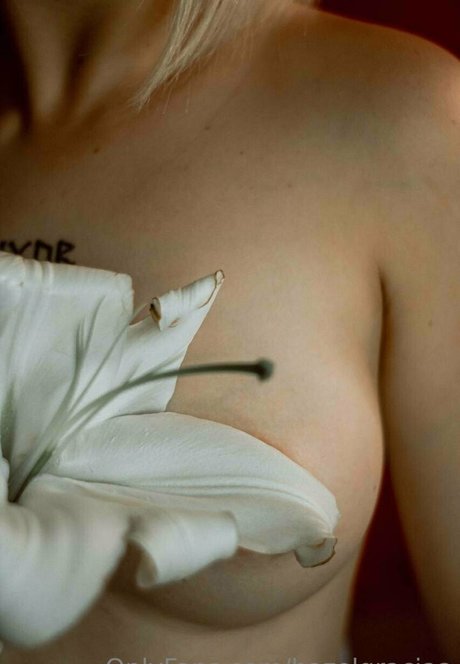 hazelgraciaa model beautiful image