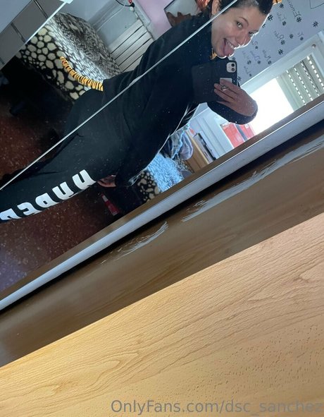 damerougeph sexy model photo