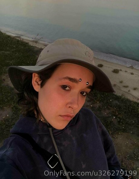 katana miko naked model img