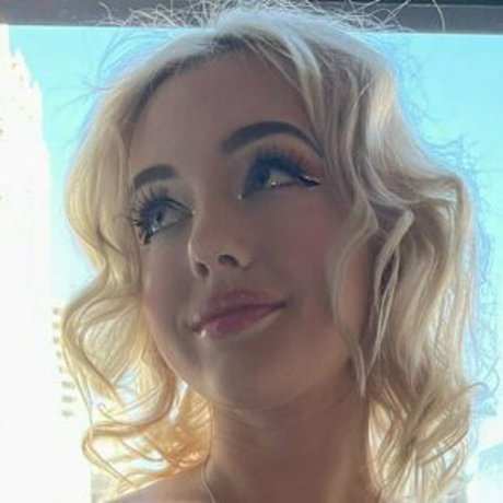 katysvideos star nudes pic