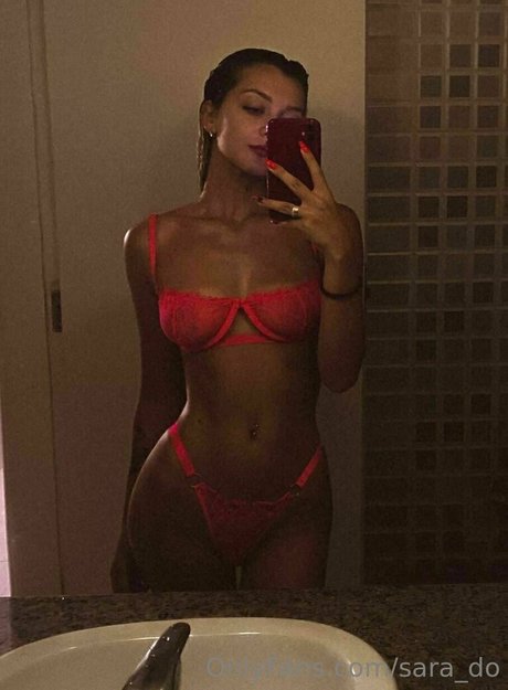 sara do pornographic actress galleries