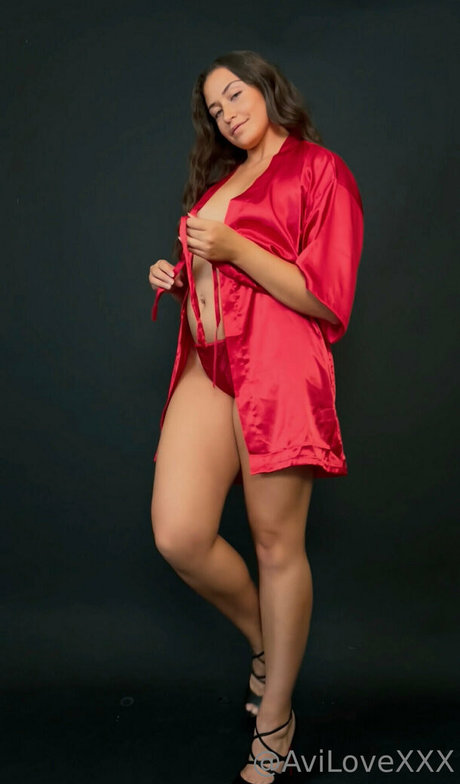 Avi Love pornstar nice archive