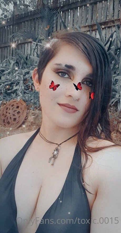 toxic 0015 nice actress pics