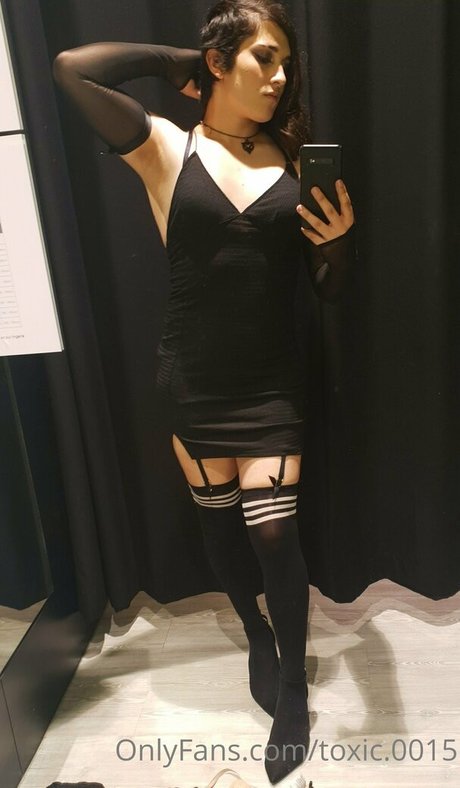 toxic 0015 model sex galleries