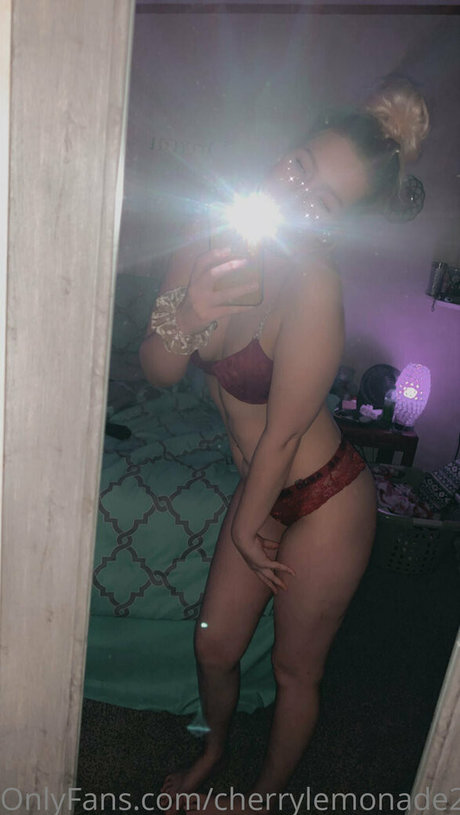 cherrylemonade22 porn star photo