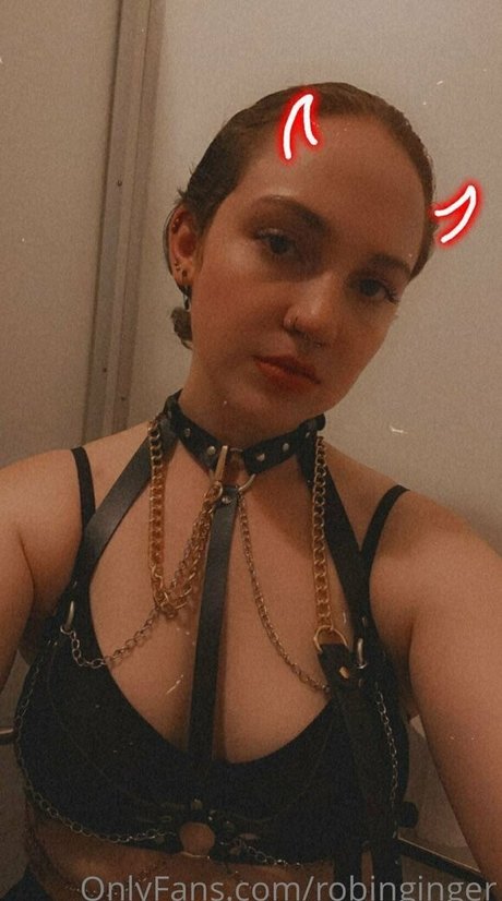 robinginger pornstar nude pictures