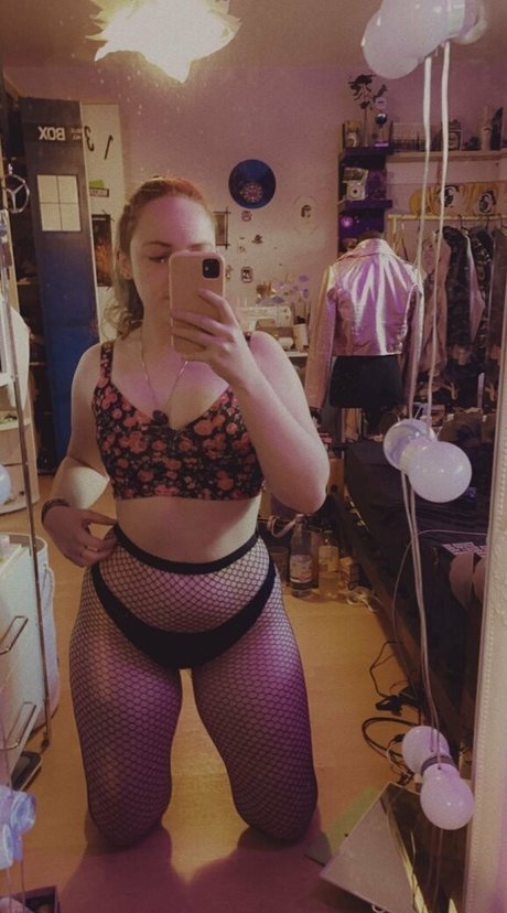 robinginger porn model image