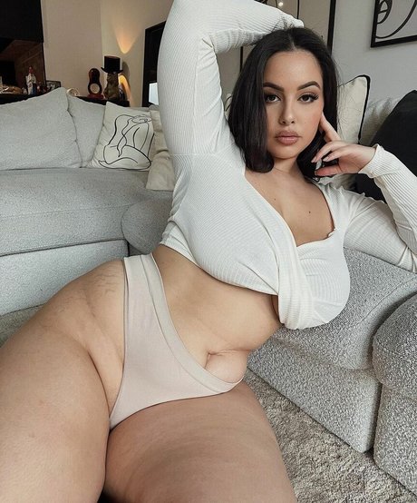 Zina Hadid pornstar picture