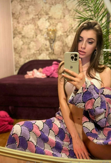 judyevans69 hd actress img