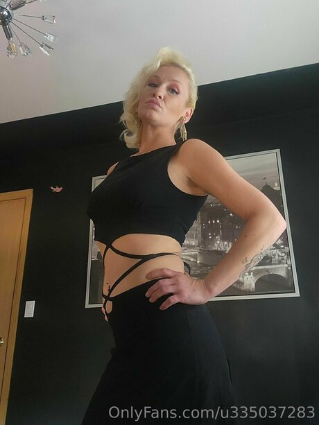 Marilynox23 nude actress img