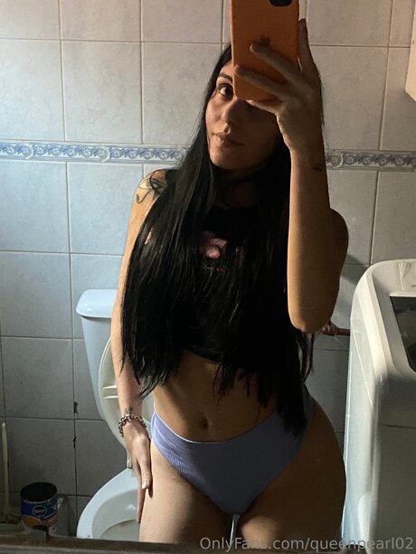 Queenpearl02 top star photo