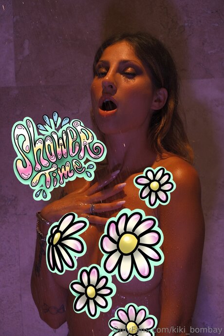 Kiki Leone model nude img