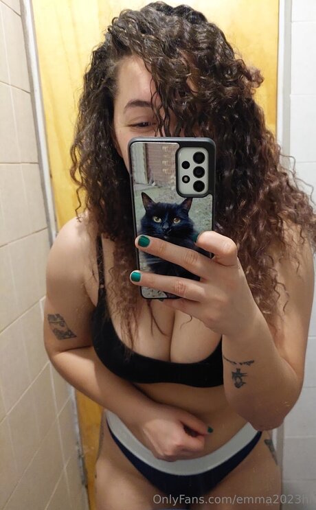 Emma2023hi pornographic star picture