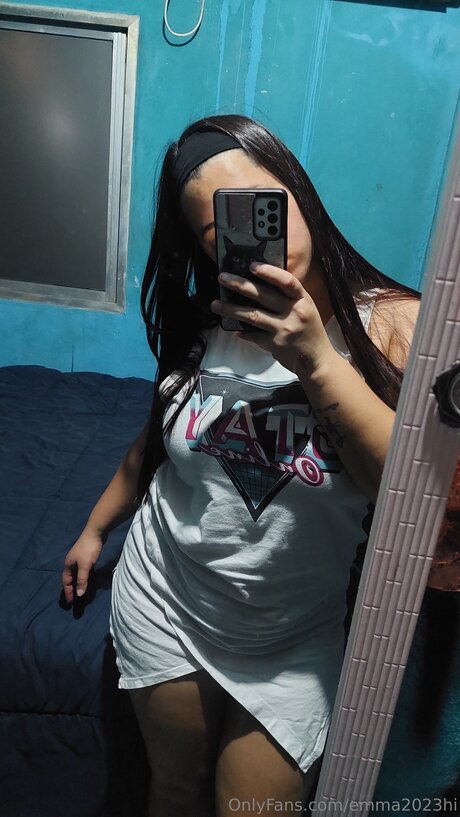 Emma2023hi porn model gallery