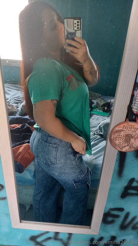 Emma2023hi model pretty picture