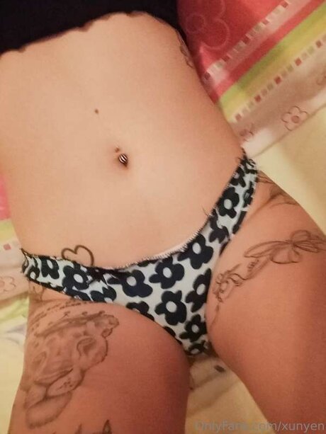 Xunyen best actress photo