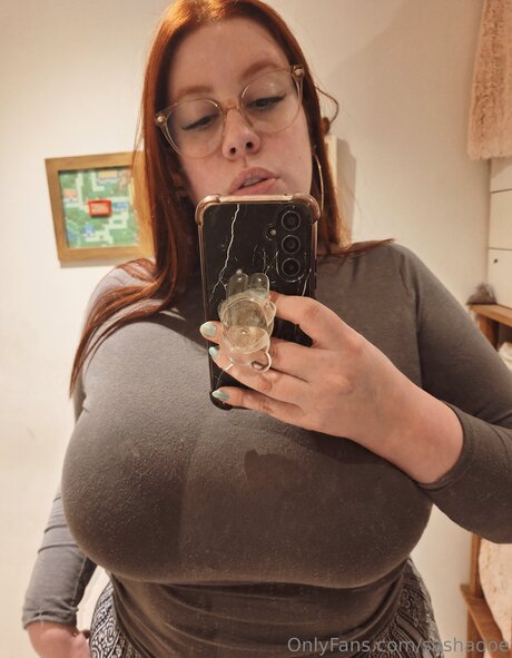 Sashadoe free pornstar img