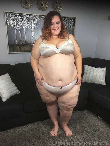 Monikamynx69 erotic pornstar images