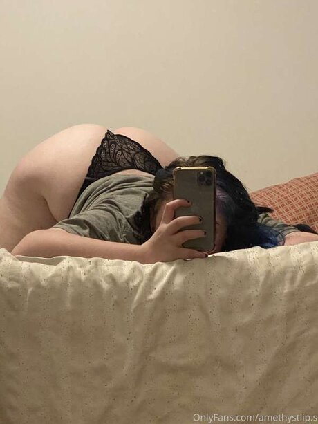 Amethystlip S nude actress pics