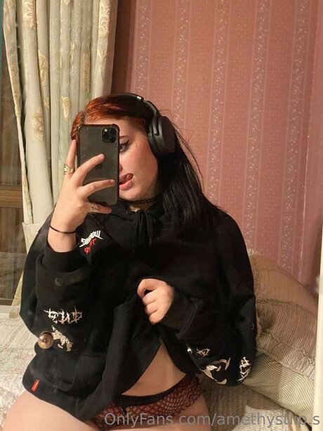 Amethystlip S pornstar hd pics