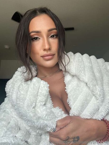 Sweetyjasmine pornstar erotic pictures