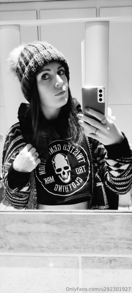 U292301927 sexy star pictures