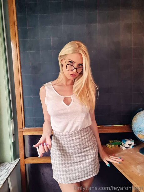 Feyafonteyn naked star photos