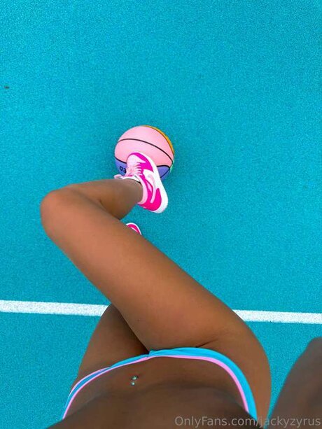 Jackyzyrus model free pic