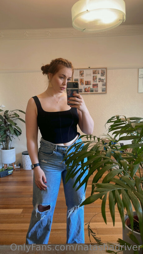 Naturalgingerbabe erotic pornstar pics