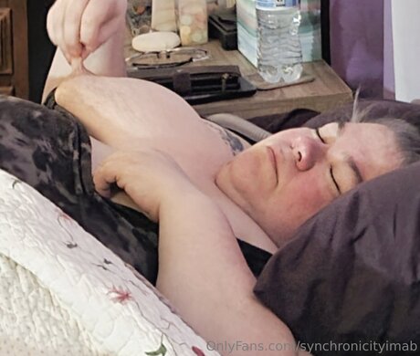 Synchronicityimab nude actress photos