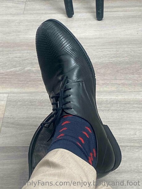 Enjoy Body And Foot hot star pic