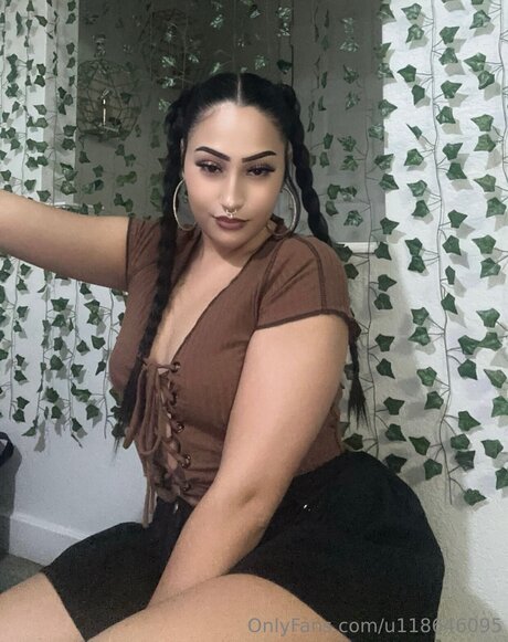 U118646095 pornographic actress img