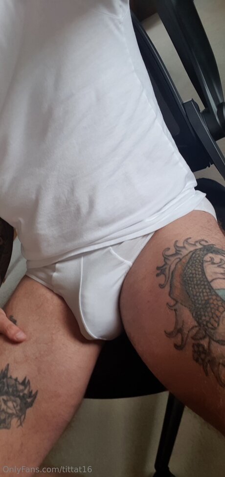 Tittat16 star nude picture