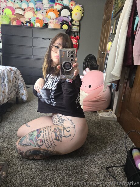 Yall Ternative nude model archive