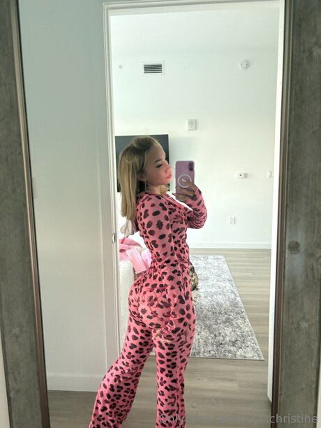 Laylachristine hot model pic