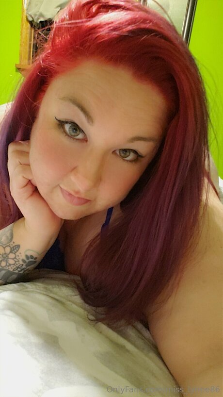 Miss Lynne86 nudes model gallery