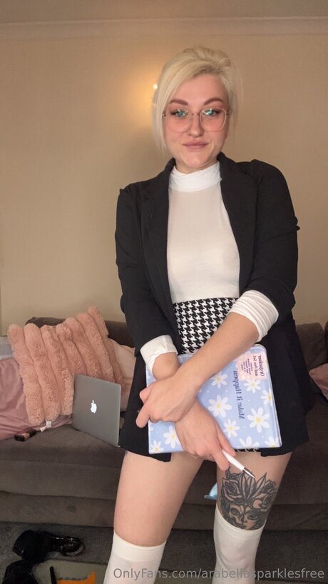 Arabellasparklesfree art model pics