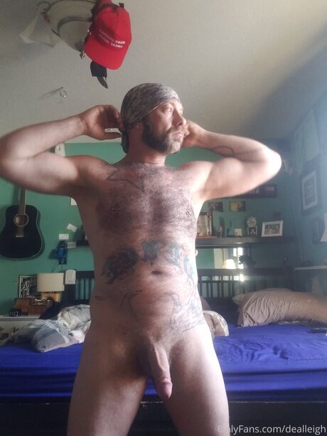 Dealleigh pornographic star pictures