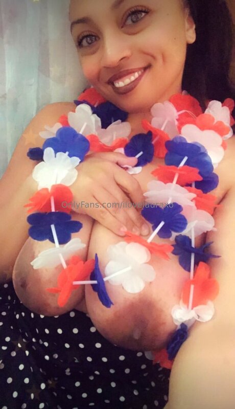 Ilovelauraxo star free pictures