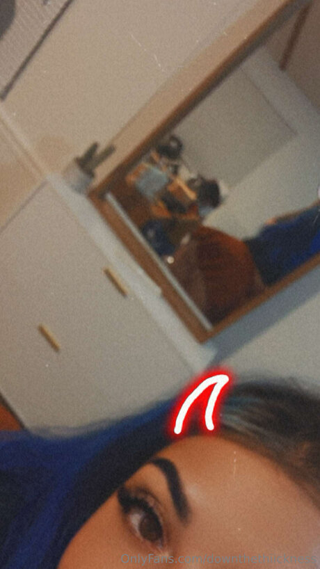 Downthethiickness hot pornstar pics