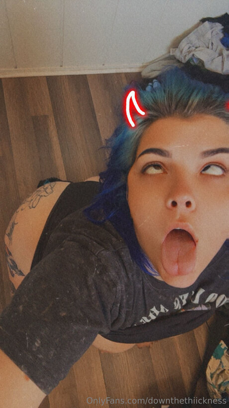 Downthethiickness pornstar pictures