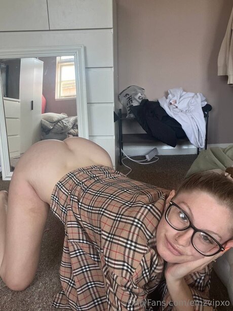 Emzvipxo high quality model pics