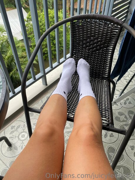 Juicyfeets 69 model hot picture