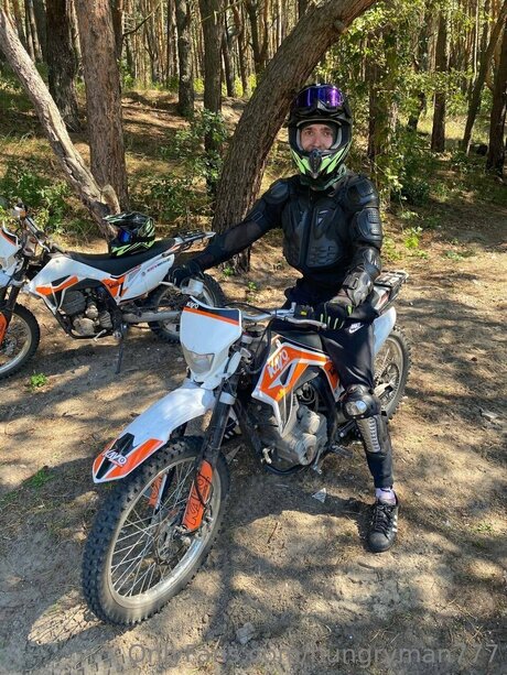 Hungryman777 star xxx pic