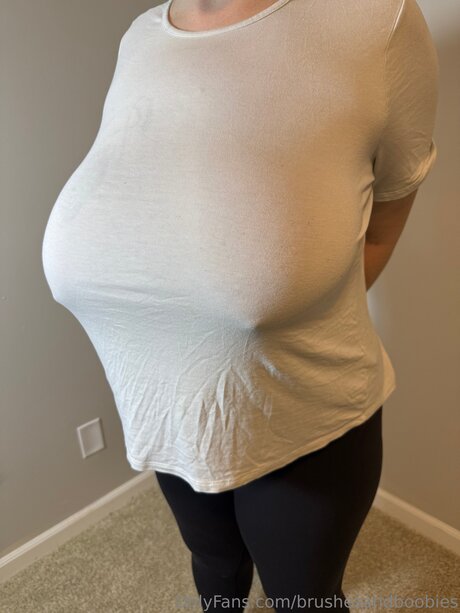 Brushesandboobies star art image