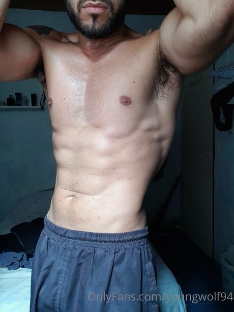 Youngwolf94 model hot photos